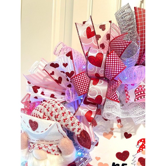 XL Handmade Be My Valentine Gnome Hearts Ribbon Prelit Wreath 26 ins LED XLW6 - Picture 8 of 12